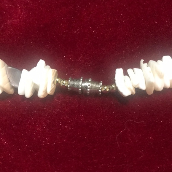 Shell Necklace - Picture 6 of 8